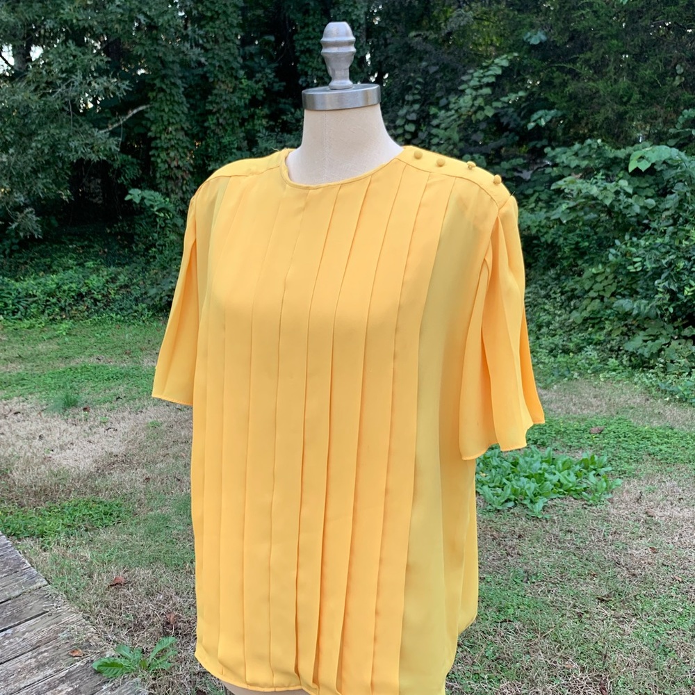 Vintage Pleated Yellow Canary Blouse - Picture 12 of 14